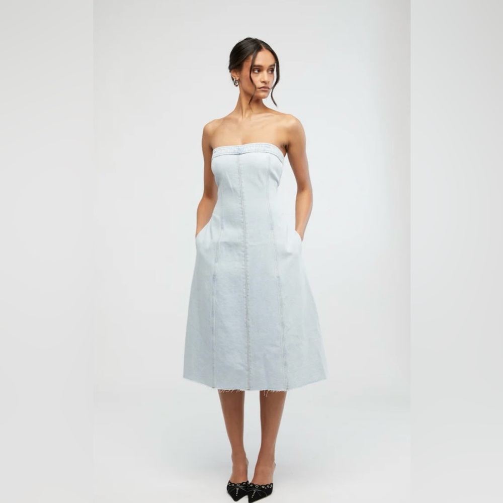 WeWoreWhat x Revolve Rigid Denim Strapless Midi Dress in Super Light Wash Size 2 - Picture 10 of 12